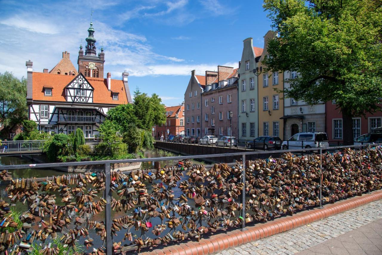 Maya'S Flats & Resorts 60 - Most Milosci Gdańsk Exteriör bild