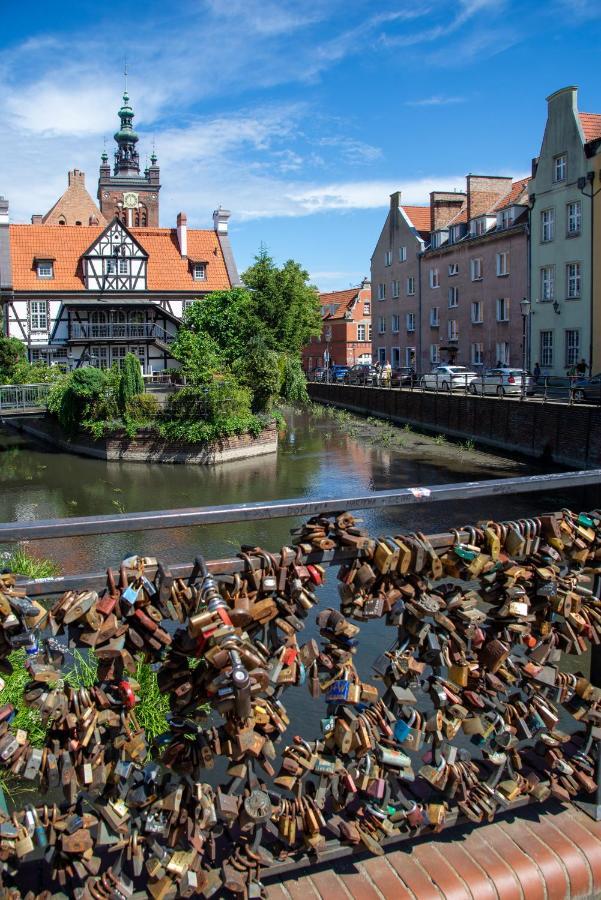 Maya'S Flats & Resorts 60 - Most Milosci Gdańsk Exteriör bild